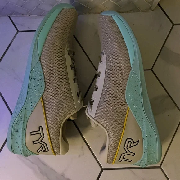 TYR CXT-2 Trainer Taupe and Mint Sneakers - Picture 6 of 8